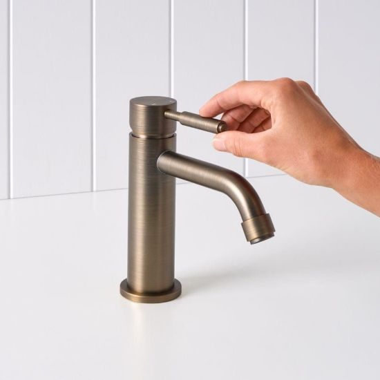 Melbourne Short Basin Mixer Antique Brass