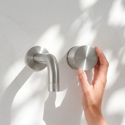 Outdoor Sydney Wall Spout + Progressive Mixer Stainless Steel