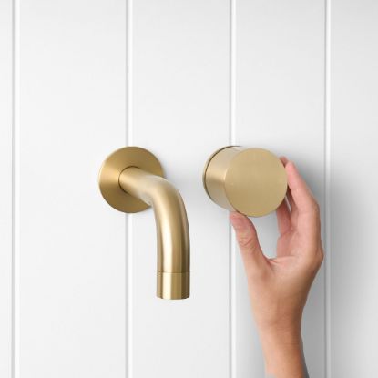 Sydney Wall Spout + Progressive Mixer Brushed Brass