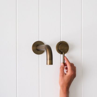 Sydney Wall Spout + Wall Mixer Antique Brass