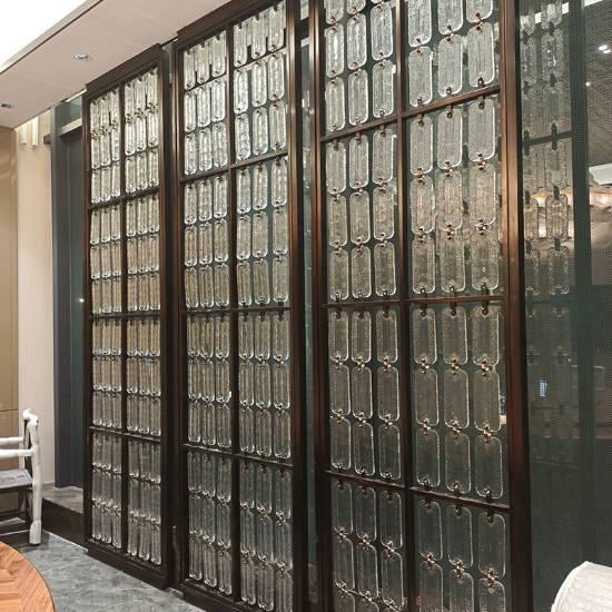 Picture of Stainless Steel Entry Screen, Oriental Style Glass Partition for Hotel, Clubhouse and Villa