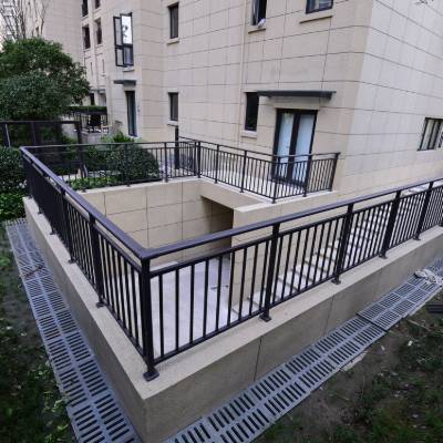 Modular Assembled Galvanised Steel Balustrade for Villa Balcony, Fence, Terrace and Stairs
