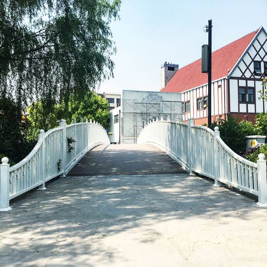 Picture of Galvanised Steel Fence and Landscape Balustrade for Playgrounds and Parks