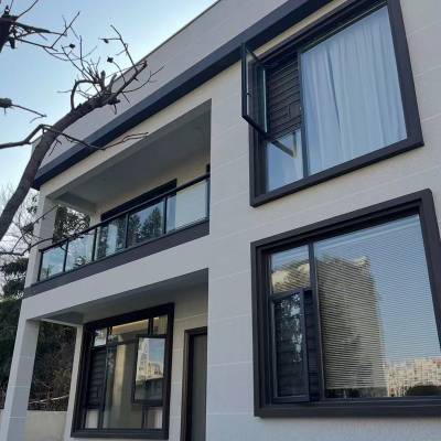 Thermal Break Aluminium Floor-to-Ceiling Casement Window for Bedroom and Balcony