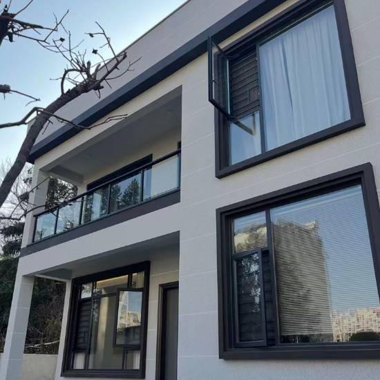 Picture of Thermal Break Aluminium Floor-to-Ceiling Casement Window for Bedroom and Balcony